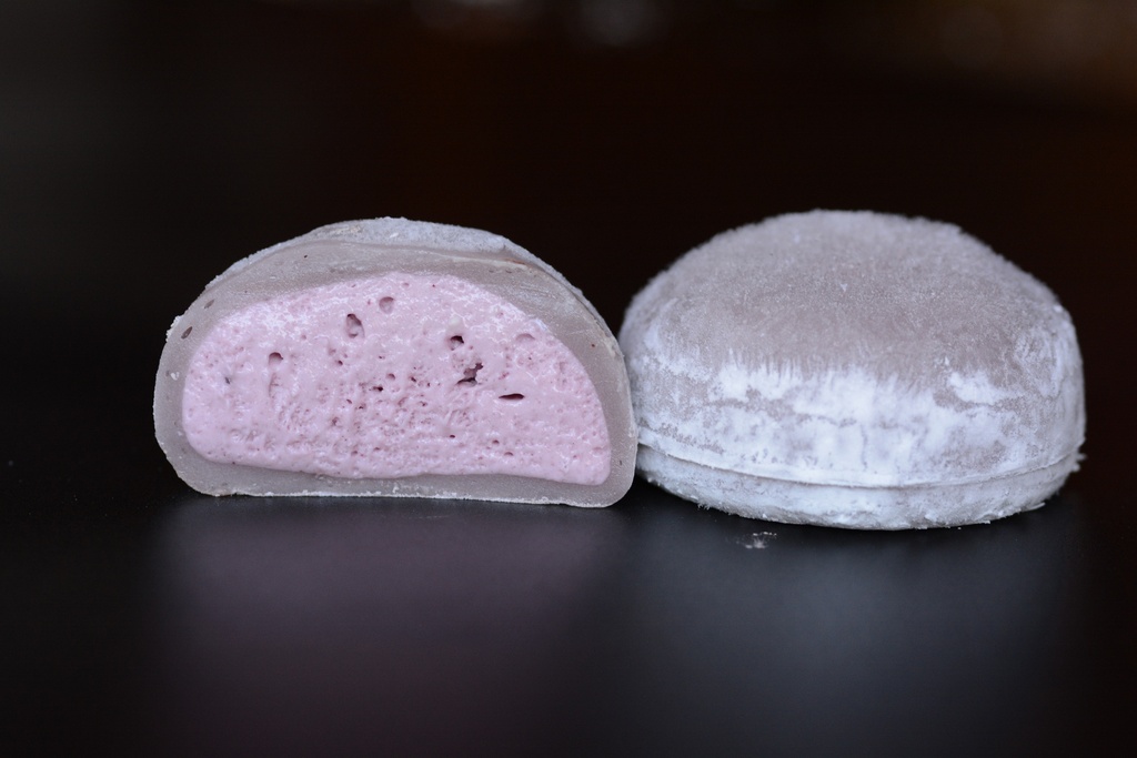 20-3.  Mochi Helado de Frutos de Bosque